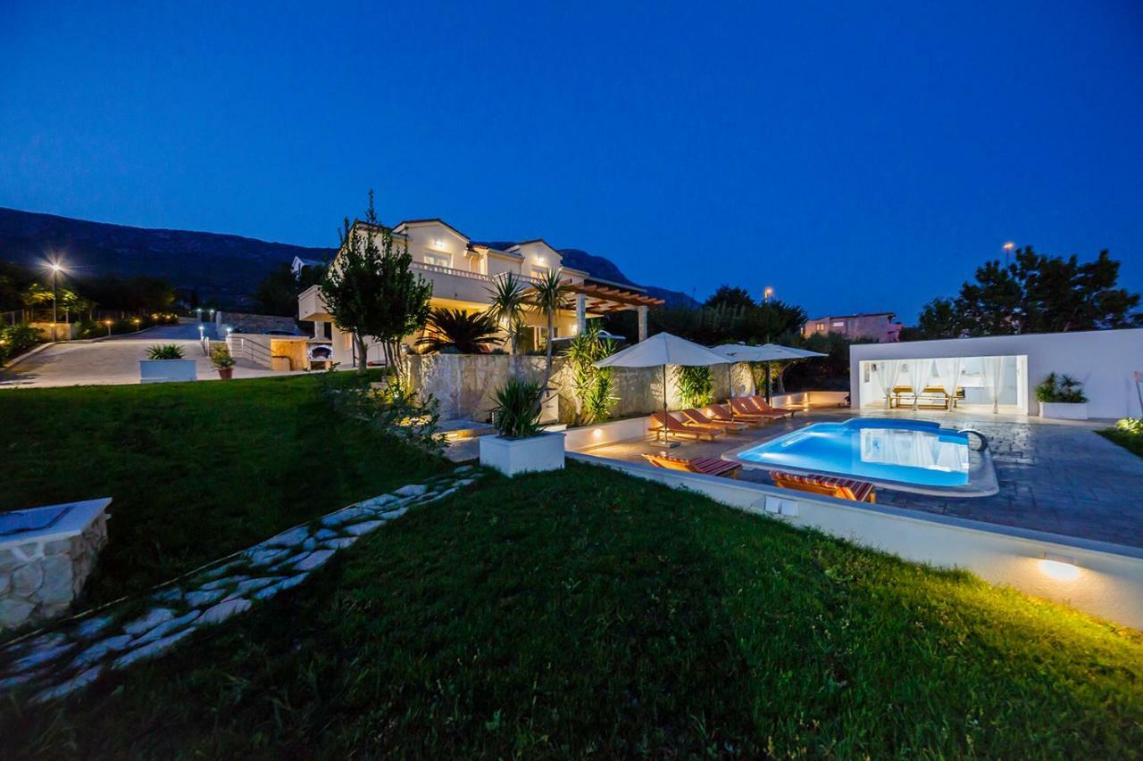 Villa Sun-kissed Luxury Mediterranean Kastela
